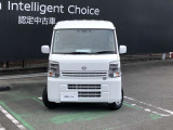 スクエアなスタイルとどっしり低重心なデザインで、ビジネスに、プライベートに活躍してくれそうです