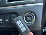 【 スマートキー・プッシュスタート 】鍵を挿さずにポケットに入れたまま鍵の開閉、エンジンの始動まで行えます!//
