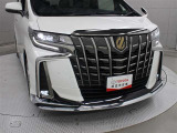 フロント廻りです。