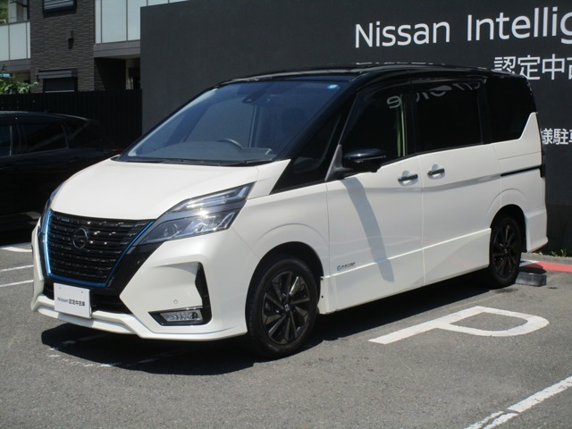セレナ 1.2 e-POWER ハイウェイスターV アーバンクロム