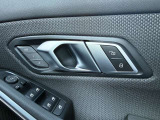 弊社お客様より頂いた下取車やデモカーが在庫の殆どを占めています。車の経歴や整備記録が分かり、ご安心してお車をお選び頂ける正規ディーラーならではのラインナップでございます。