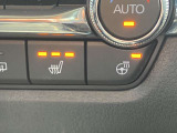 寒い日にはとても重宝するシートヒーターが運転席・助手席に装備されています。