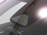 ホンダセンシング搭載。誤発進抑制機能・路外逸脱抑制機能・歩行者事故低減ステアリング・車線維持支援システム・先進車発進お知らせ機能など多彩な先進安全機能でより安全で快適なドライブを支援します。