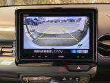 バックも安心のバックカメラ付いています。バックカメラがあると、いつでも安全にバックできますね。死角も減ります。