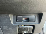 ナビ連動型ETC2.0を装備。DSRC通信方式によって双方向通信することでカーナビと高速道路がリアルタイムに情報連携して、便利で快適なドライブ体験を提供します。