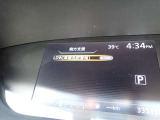 LDW(車線逸脱警報)が装備されておりドライバーが意図せずに白線を跨ぐと注意を促してくれます!