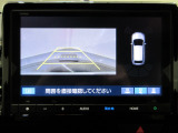 リヤカメラを装備しています。パーキングセンサーも装備しているので、駐車時や後退時に障害物との距離を測れるので便利です。