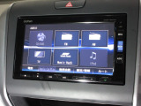 ナビゲーションは純正メモリーナビ(VXM-185VFi)を装着しております。AM、FM、CD、DVD再生、Bluetooth、音楽録音再生、フルセグTVがご使用いただけます。
