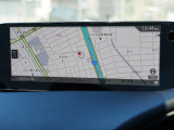 マツダコネクトの10.25インチワイドセンターディスプレイです。『Android Auto』『Apple CarPlay』や独自のコネクテッドサービスに対応したインターフェイスシステムです。