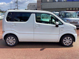 ご成約のおクルマ全て、エンジンオイルを交換してご納車させていただきます!また、点検時に消耗品の状態確認も行い必要に応じて新品交換させていただきます!