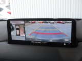360&deg;ビューモニターを搭載しています。コーナーセンサーと合せてお使いいただくことで、安全、安心にお車の取り回しを行っていただけます。