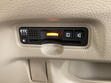 ETCが付いてます。ETC搭載車しか通過できないスマートICが利用できるようになりますよ!現在スマートICの設置箇所も増えてきているので、高速道路利用の幅が広がりますね☆