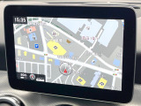 ●純正ナビ:一体感のあるナビは、高級感ある車内を演出してくれます。オーディオ機能も充実しておりますので、運転もより楽しめます♪