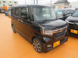 右前からの画像です!お車の事でしたらお任せ下さい!