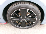 NISMO tuned e-POWER 4WD専用17インチアルミホイール。