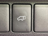 【パワーバックドア】スマートキーや運転席のボタンを押すだけでリアゲートが自動で開閉します!荷物を持っている時や、高い位置にあるバックドアを閉める際に便利な機能です♪