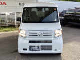 お客様に安全で快適なカーライフをお送りいただくために、中古車にも高いレベルの品質基準を設け、その基準に従って、全ての中古車について納車前整備を実施しています。