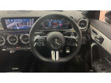 握りやすいハンドルの形状をしておりますので、お客様の運転をサポートしてくれます!