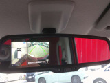 全方位カメラを装備!四方のカメラでまるで上から見たような画像で駐車をサポートします。バックカメラもガイドライン付です。安全のため、目視も忘れずに。。