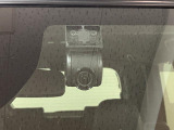 ナビ連動ドライブレコーダー(前後)なのでカーナビの大画面ですぐさま映像確認ができます。万一の場合にも安心