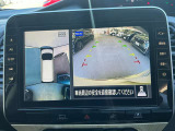 『アラウンドビューモニター』はスムーズな駐車と安全確認をサポートします。