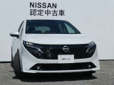 アダプティブLEDヘッドライト。フロントカメラで前方の状況を検知し対向車や先行車に眩しい思いをさせることなく必要なところだけを遠くまで照射します。