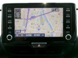 標準装備の地デジ対応ディスプレイオーディオ付きです。ナビゲーション機能を装備しています。