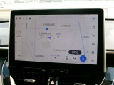 DCM(専用通信機)を装備したコネクティッドナビです。なお無償でのご利用期間は限定(令和11年1月まで)されています。詳しくは営業スタッフにお問い合わせください。
