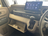 【 オートエアコン 】車内温度を感知して自動で温度調整をしてくれるのでいつでも快適な車内空間を創り上げます!
