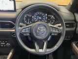 【純正革巻きステアリング】上質な革を使用することで、手にしっかり馴染みとても運転しやすいハンドルです♪