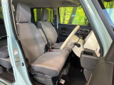 運転席シート廻りは使用感も少なく、良好な状態となっています。丁寧に使われていたことがよくわかりますね。