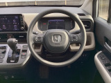 ホンダセンシング機能では衝突軽減ブレーキや、安全運転を支援する機能が盛りだくさん!毎日の運転に安心を届けます