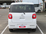 丸目で愛嬌のあるテールランプ。