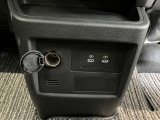 USB電源を装備してます。スマホやタブレットの充電に便利です♪