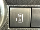 【パワースライドドア】スマートキーや運転席のスイッチでスライドドアの開閉が可能♪電動だから力を入れてドアを開ける必要が無く、小さいお子様でも、重い荷物を持っている時もラクに開け閉めできます♪