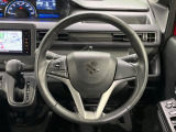 【純正革巻きステアリング】上質な革を使用することで、手にしっかり馴染みとても運転しやすいハンドルです♪