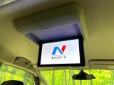 【フリップダウンモニター】大画面モニターで後席でもエンタメをお楽しみいただけます。小さなお子様にも大人気の装備です♪