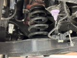 お車を安心してお乗りいただく為には、足回りの定期点検が欠かせません。サービスサポート(有償保証)では無料点検もご提供しており、安心のカーライフをお過ごしいただけるサポート体制が整っています。