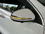 納車前整備は、メルセデスベンツ国際認定メカニックによる最新の検査ライン等の施設が充実した当社工場で入念に行います。メルセデス・ベンツの定める厳しい基準をクリアしたお車のみをご案内させて頂きます。