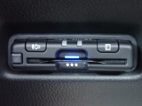■【ETC車載器】が装備されています。セットアップをしてお渡しとなり、ETCカードを差し込むだけで高速道路の利用が可能です。