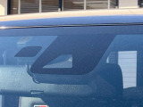 【トヨタセーフティセンス】走行中に前方の車両等を認識し、衝突しそうな時は警報とブレーキで衝突回避と被害軽減をアシスト。より安全にドライブをお楽しみいただけます。
