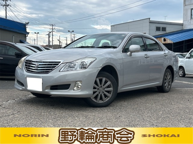 クラウン 3.0 ロイヤルサルーン i-Four 4WD 