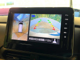 【マルチアラウンドモニター】専用のカメラにより、上から見下ろしたような視点で360度クルマの周囲を確認することができます☆死角部分も確認しやすく、狭い場所での切り返しや駐車もスムーズに行えます。