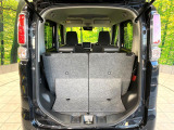普段のお買い物や通勤、送迎等に十分な荷室スペースを確保しております。セカンドシートを倒すと、大きな荷物の積載も可能です♪