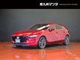 中古車専門再生工場にて熟練専任スタッフが丁寧に清掃、仕上げを実施しております。また、お客様に安心してご検討いただける様、公取協が定める基準に基づき車両検査を実施し、車両状態評価証を発行しております。