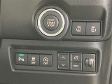 両側パワースライドドア付きだから、狭い駐車スペースなどでの 乗り降りラクラク!小さなお子さまのいるご家庭には嬉しい装備。