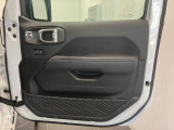 運転席ドアパネルです。