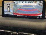 【360&deg;ビューモニター】専用のカメラにより、上から見下ろしたような視点で360度クルマの周囲を確認することができます☆死角部分も確認しやすく、狭い場所での切り返しや駐車もスムーズに行えます。