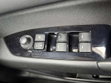 ご覧いただきありがとうございます!車両販売以外でも一般整備や板金など幅広く行っておりますのでお車の事でお悩みの際はお気軽にお問合せ下さい!