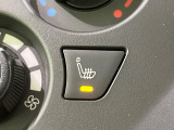 【シートヒーター】寒い日に重宝するシートヒーター!エアコンより早く温まってくれるので寒がりの人も安心ですね♪エアコンの温風は乾燥するから苦手、という方にもをおすすめです。